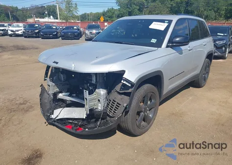 2024 Jeep Grand Cherokee Altitude X 4X4 from USA, damaged, VIN 1C4RJHAG5RC684246